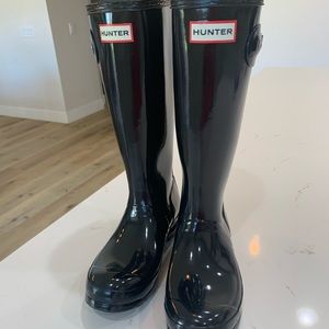 Size 5 Authentic Hunter Boots